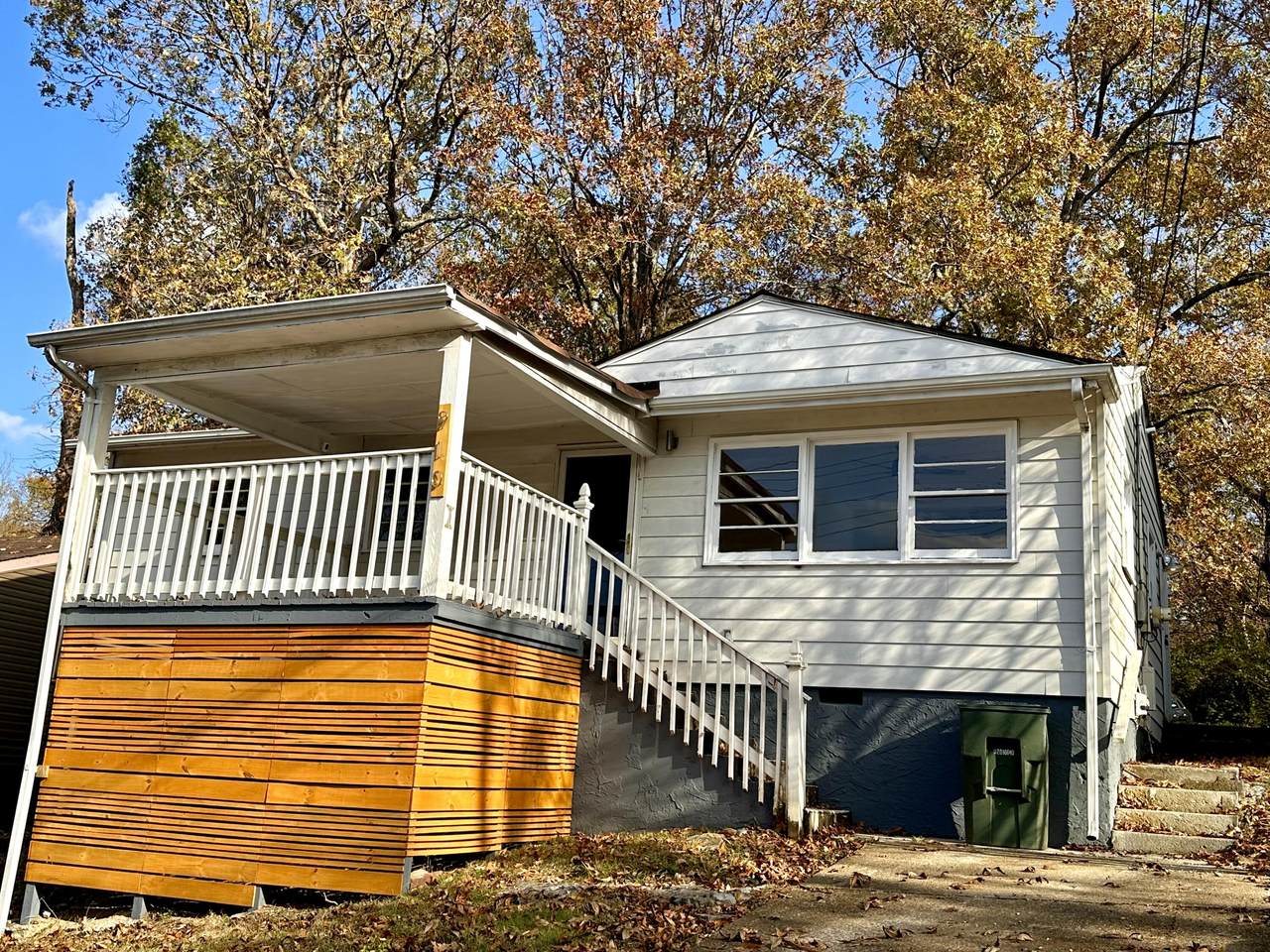 910 Wheeler Ave - Photo 1