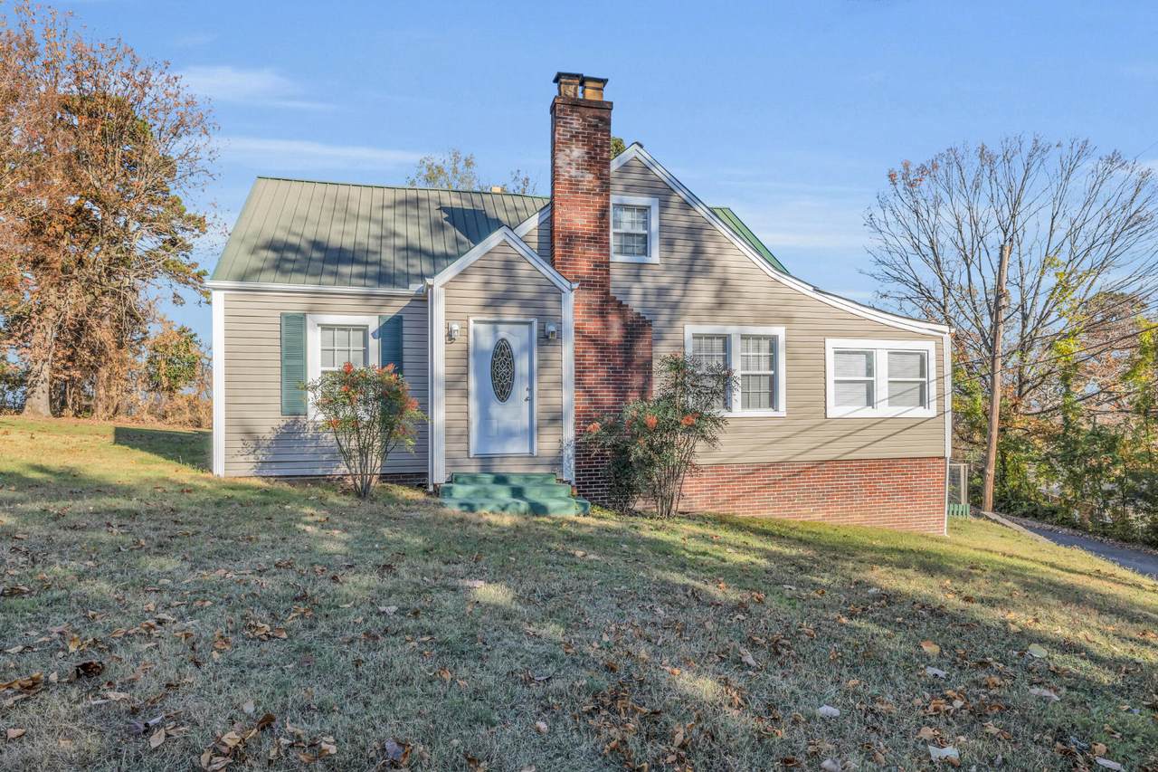 307 Signal Dr - Photo 1