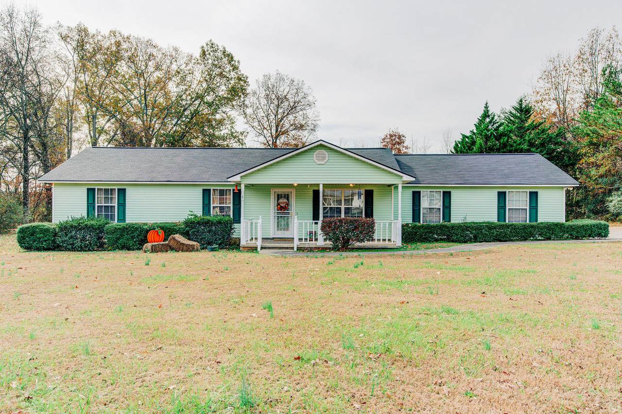 898 Cotton Cir - Photo 1