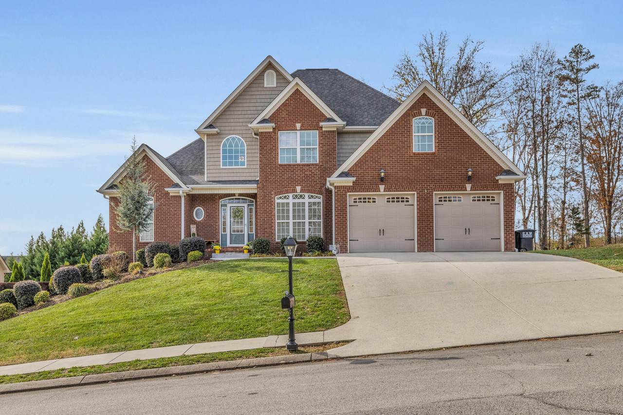 10027 Meadowstone Dr - Photo 1