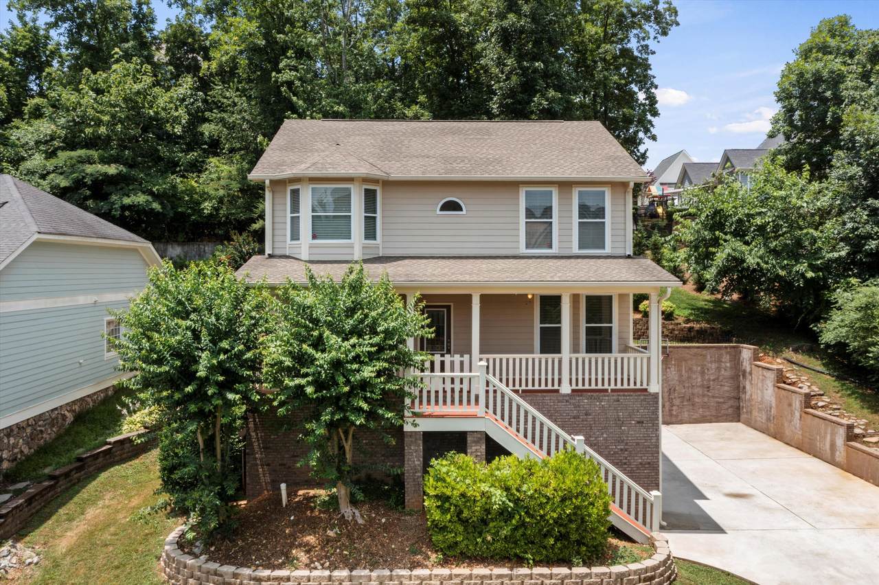 1883 Knickerbocker Ave - Photo 1