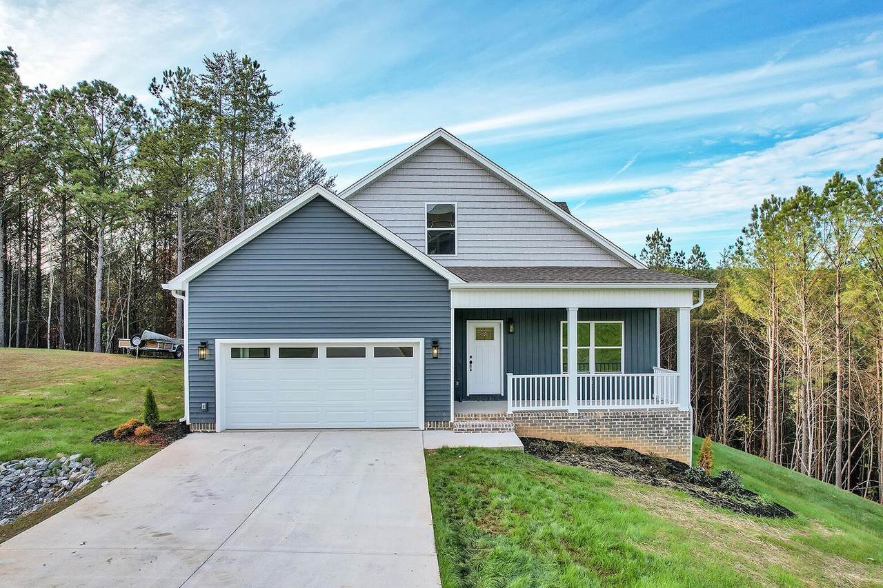 345 Banberry Dr - Photo 1