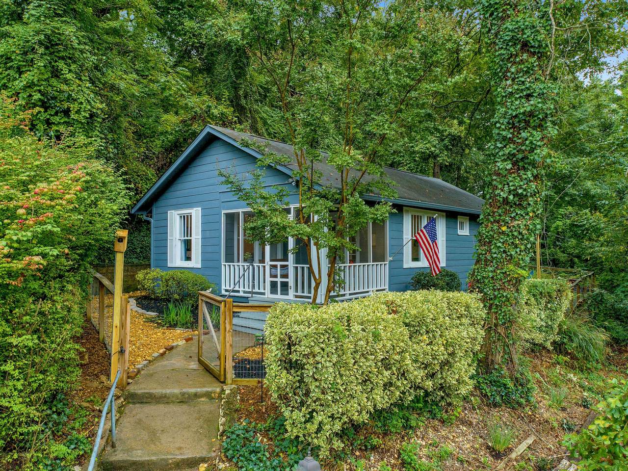 723 Federal St - Photo 1