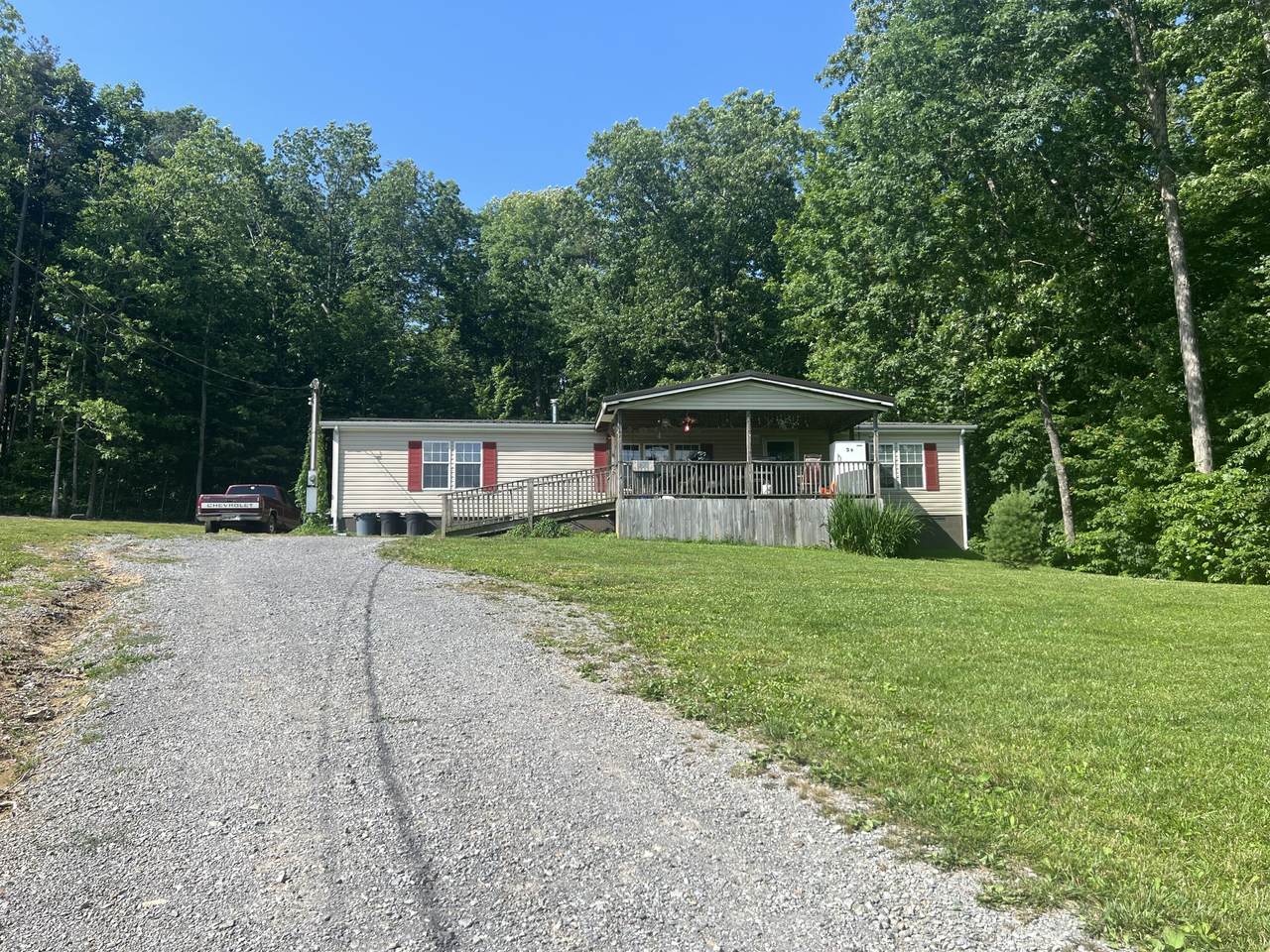 1041 Fawn Cir - Photo 1