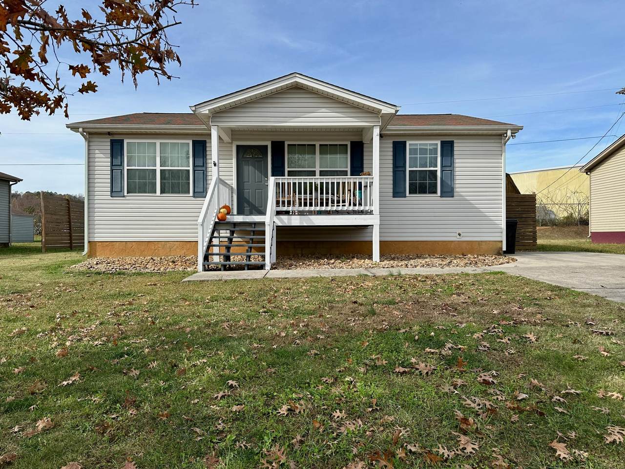 2068 Century Ave - Photo 1