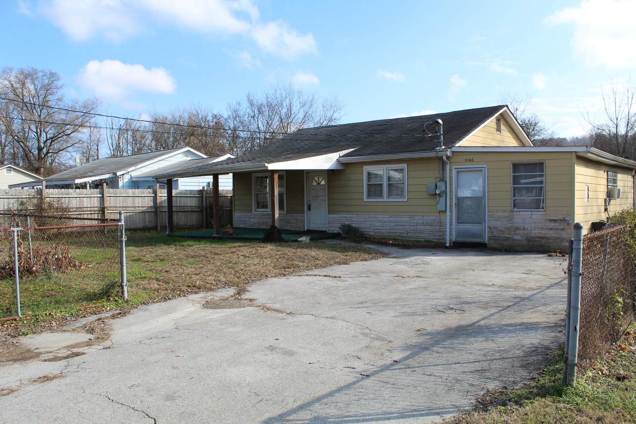 9846 Walnut St - Photo 1
