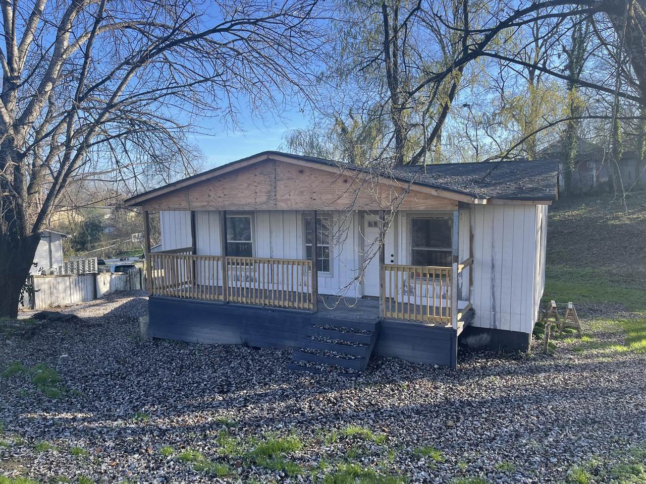 188 Elmwood St - Photo 1