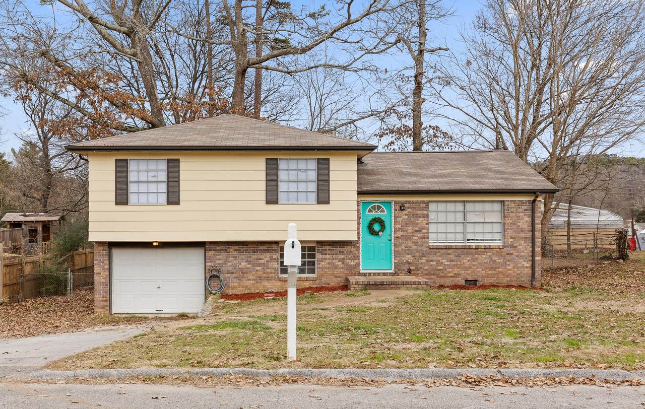 1635 Chester Rd - Photo 1