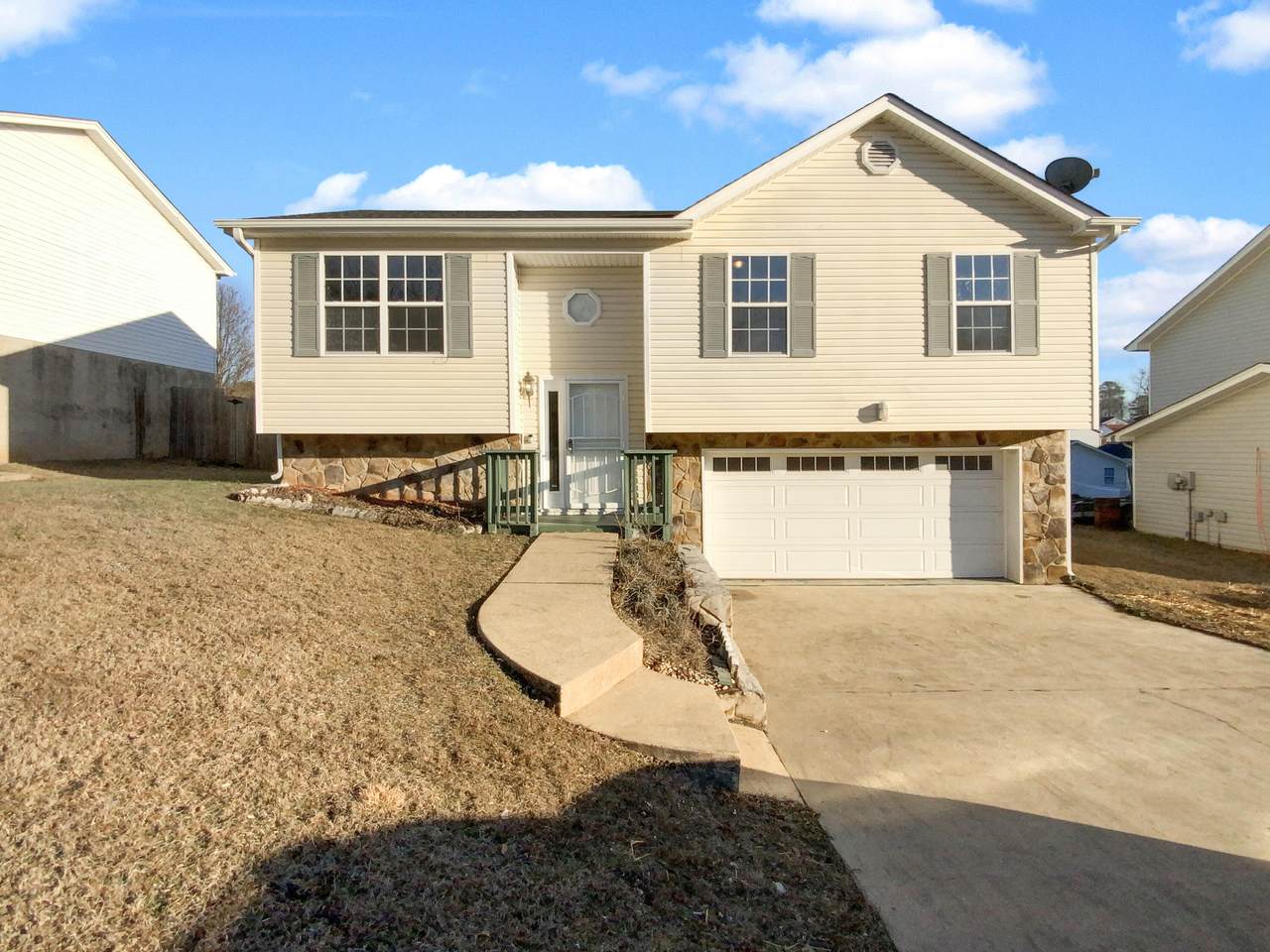 4414 Kayla Cir - Photo 1