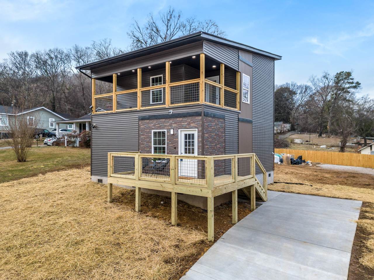 3911 Meadow Ln - Photo 1