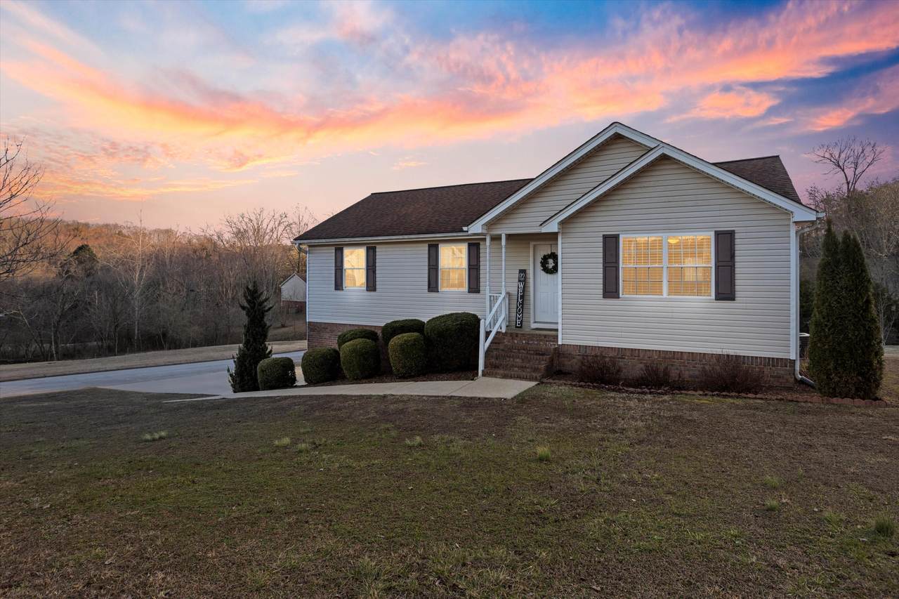 1129 Thunder Dr - Photo 1