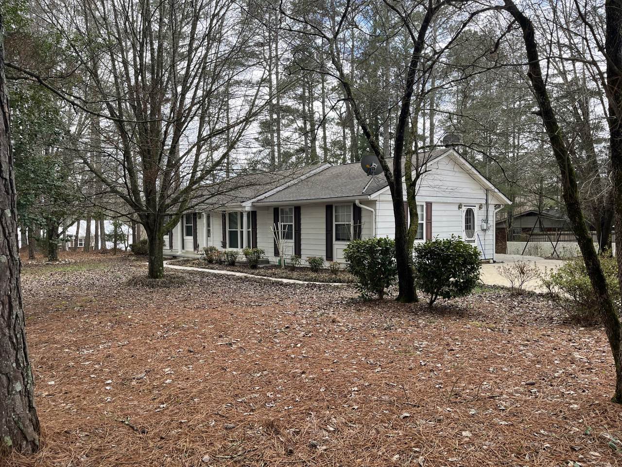 23 Forrestway Dr - Photo 1
