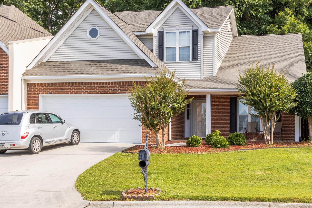 1744 Brighton Way - Photo 1