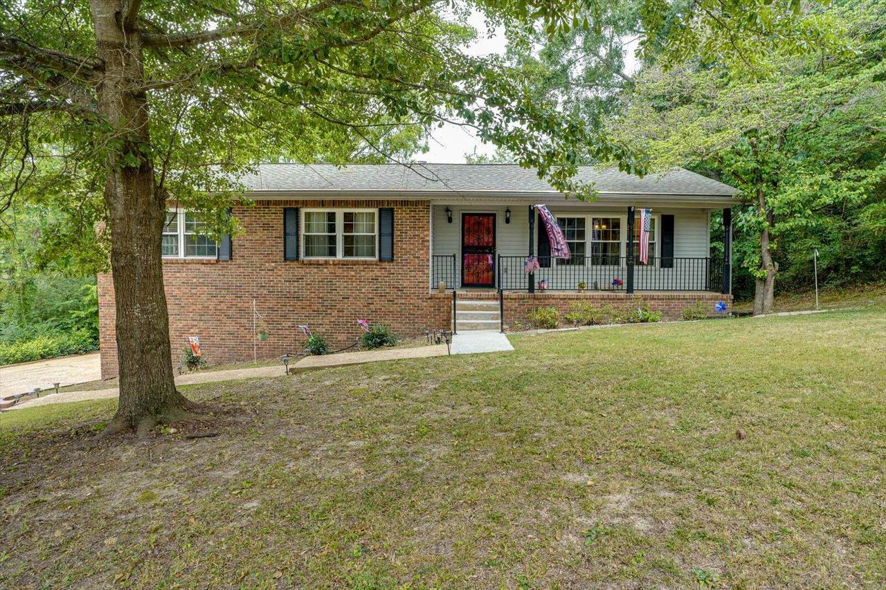 418 Peyton Drive - Photo 1