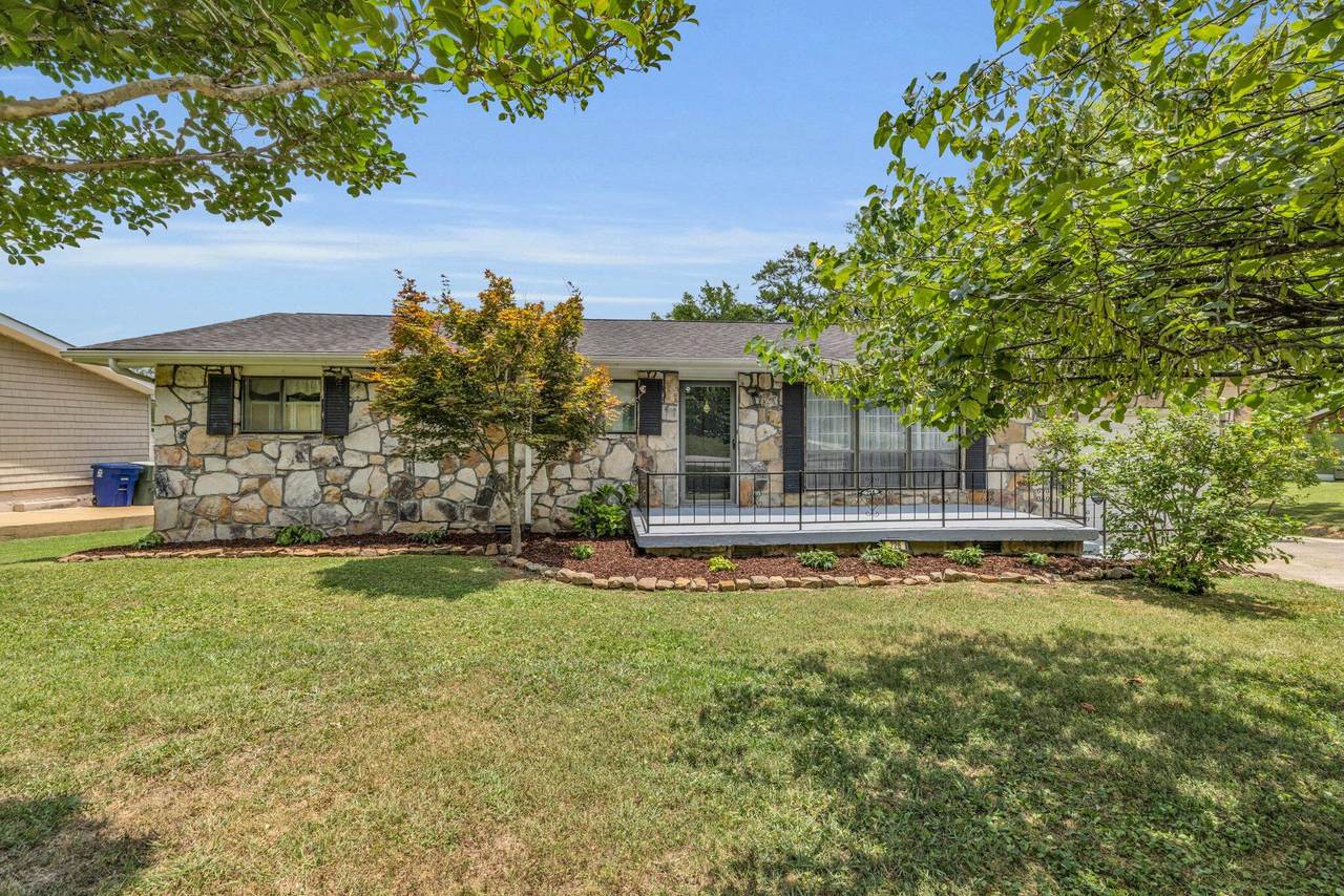 726 Ogrady Drive - Photo 1