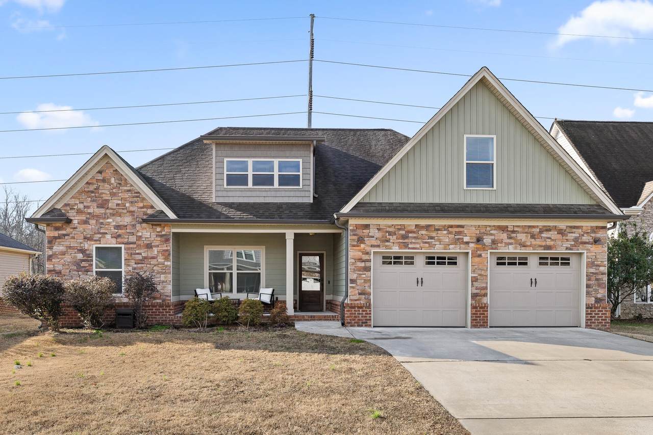 2726 Waterhaven Drive - Photo 1