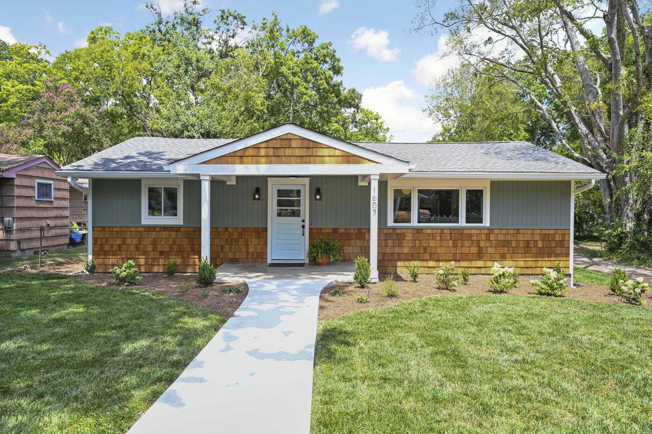 1607 52nd Street - Photo 1