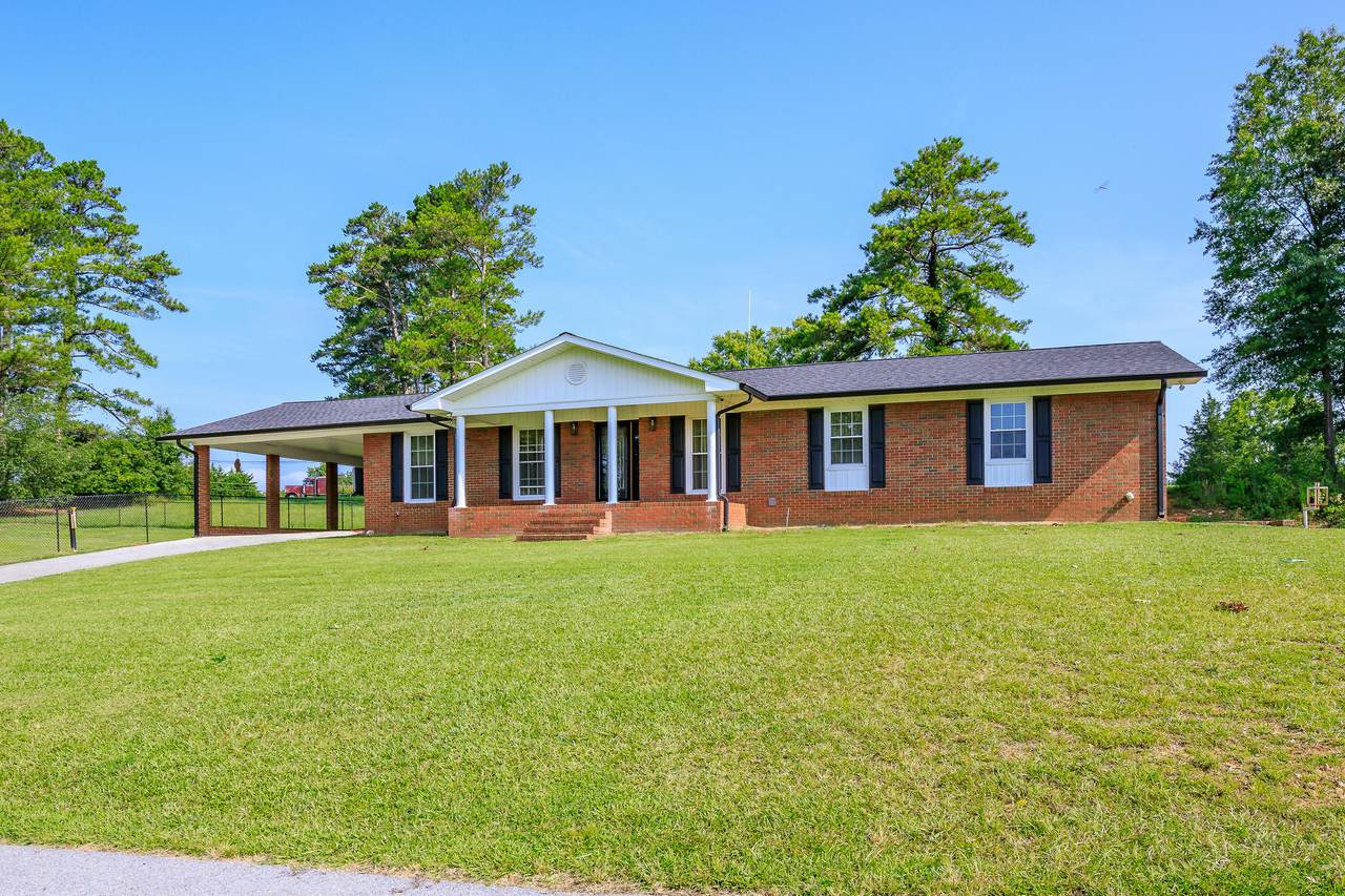 662 Goodwin Drive - Photo 1