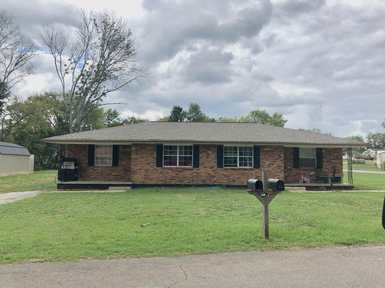312-314 Greenfield Drive - Photo 1