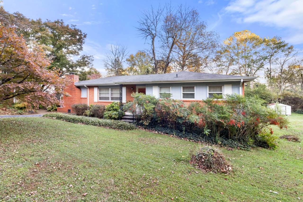 1104 Elaine Trail - Photo 1