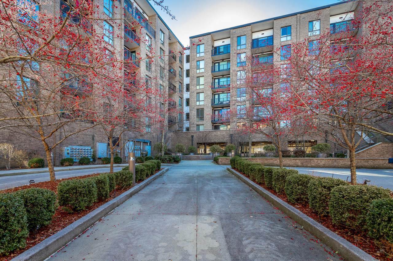 200-Apt 506 Manufacturers Road - Photo 1