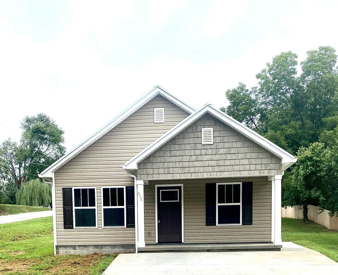 912 Worth Street - Photo 1