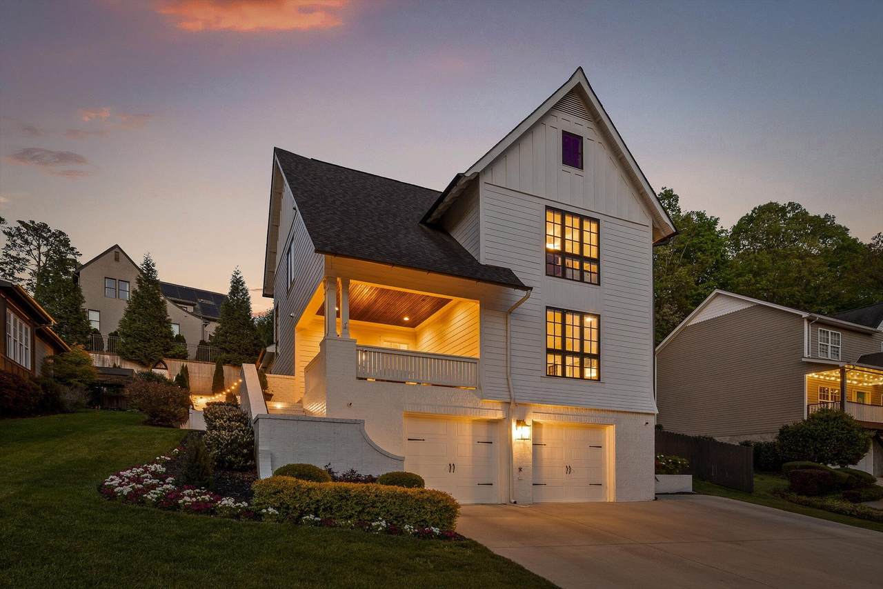 1704 Knickerbocker Avenue - Photo 1