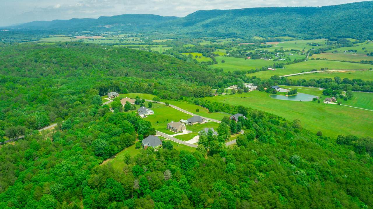 27 Skyhigh Drive - Photo 1