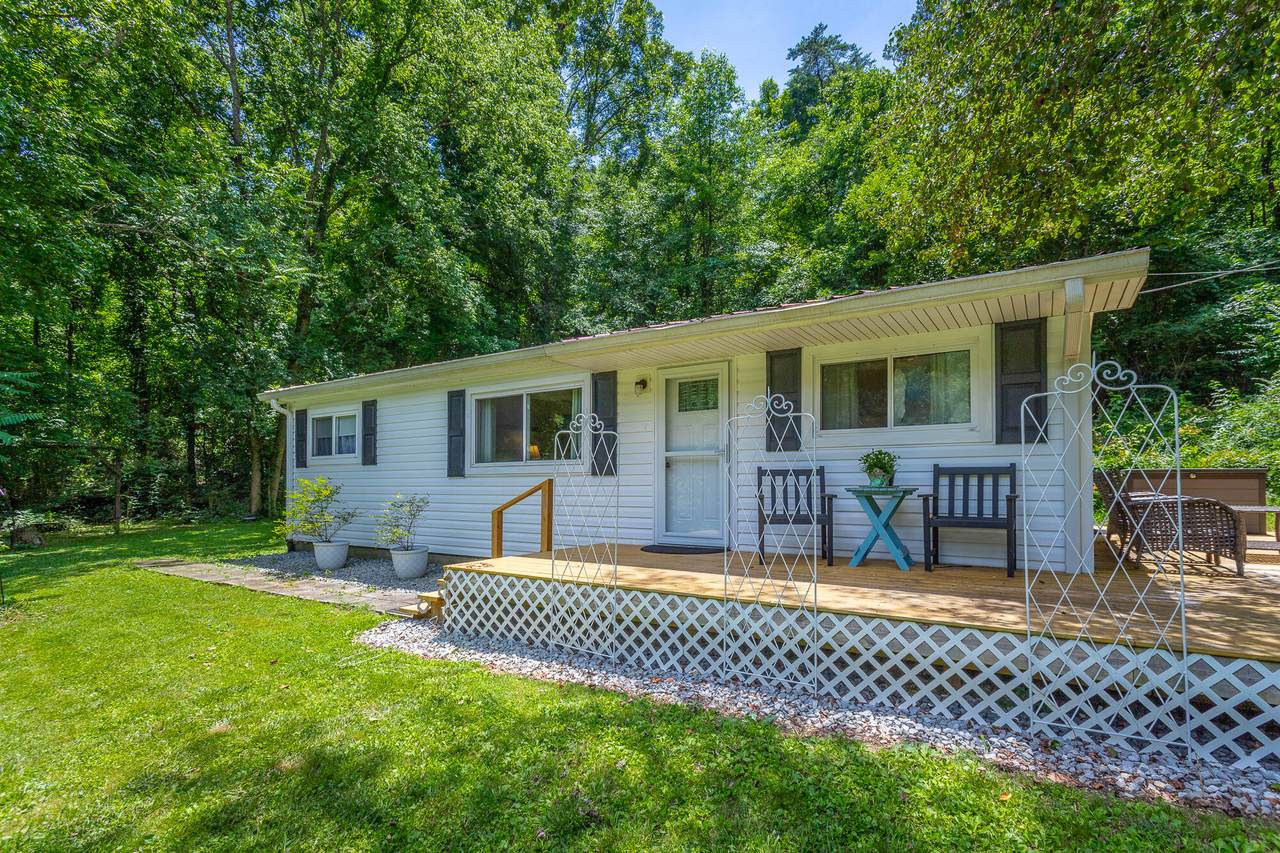 383 Dyer Hollow Road - Photo 1
