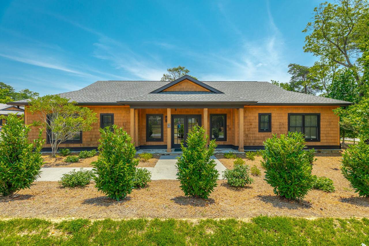 8 Heather Lane - Photo 1