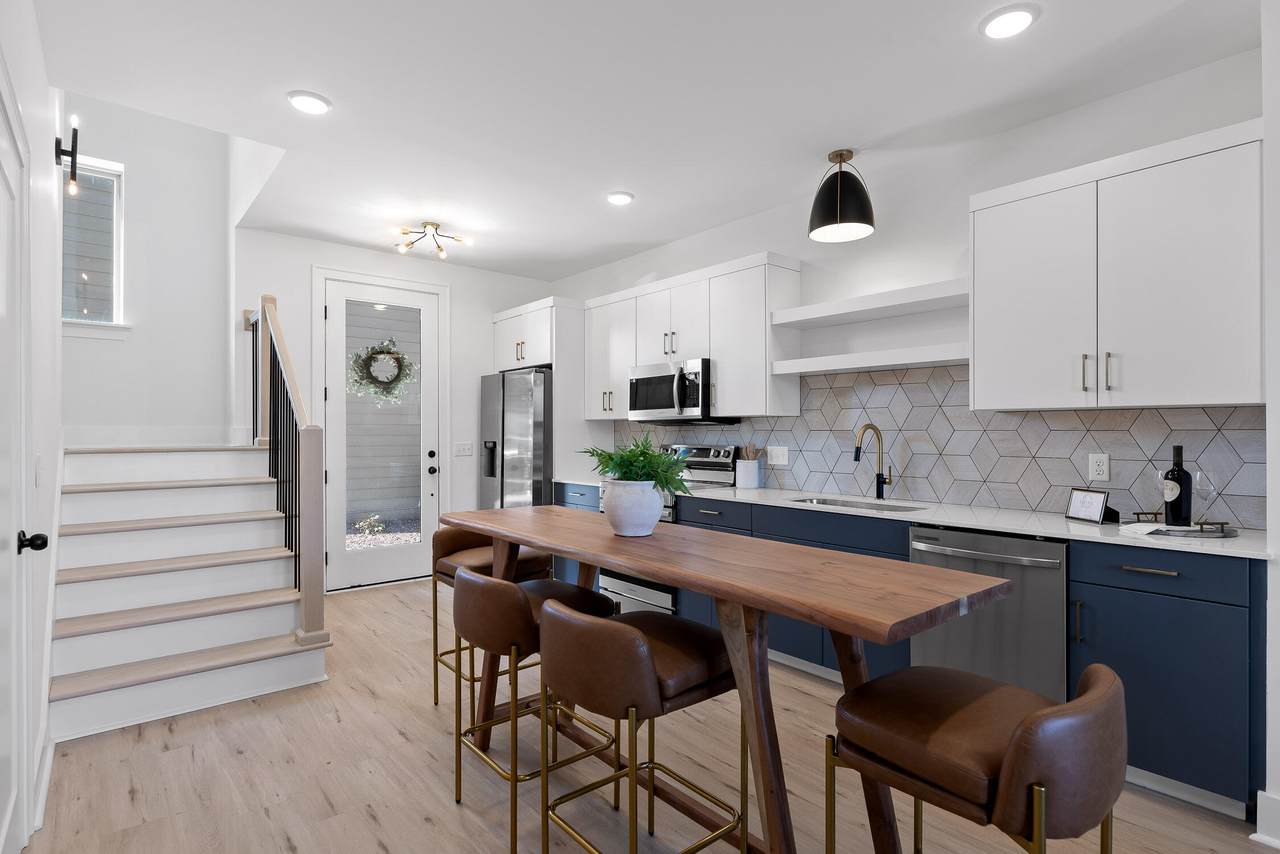 2510 18th Street - Photo 1