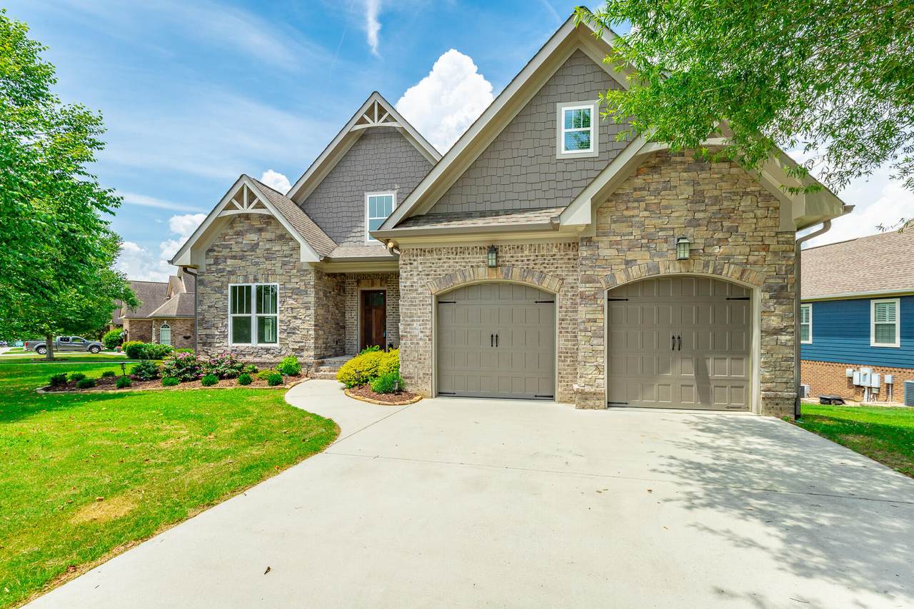 12733 Blakeslee Drive - Photo 1