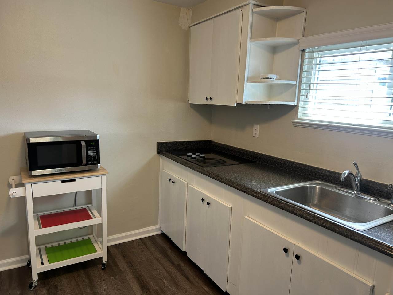 1604-D Union Avenue - Photo 1