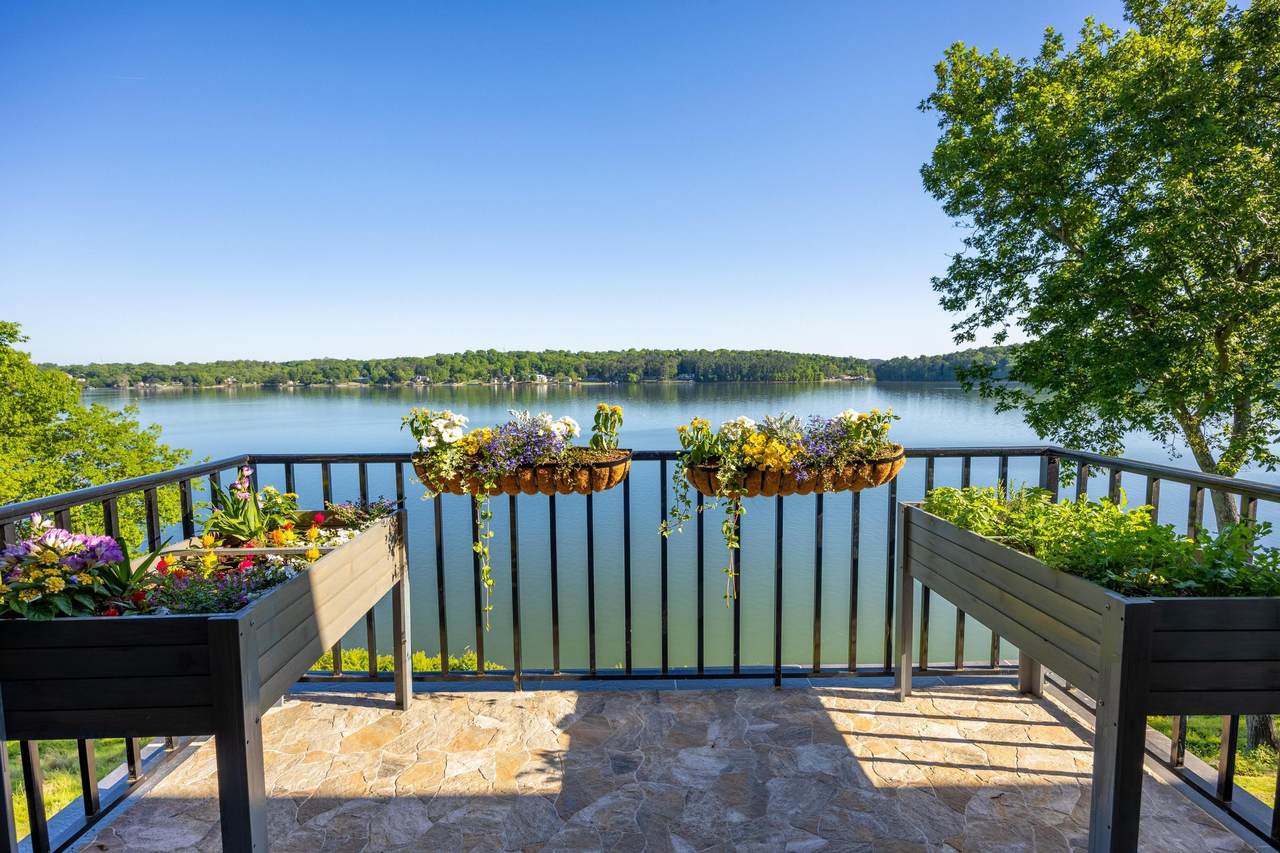 4312-Unit 304 Lakeshore Lane - Photo 1