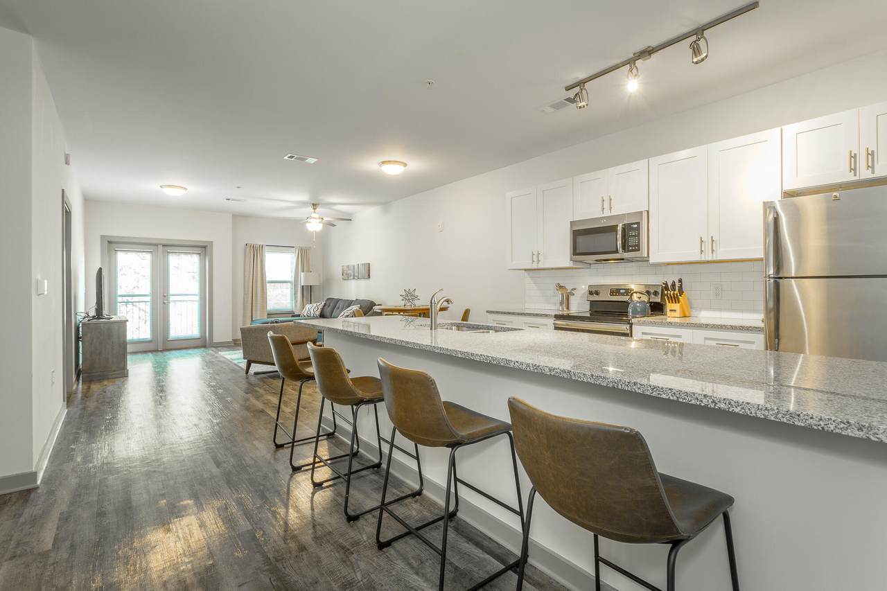804-401 Riverfront Parkway - Photo 1
