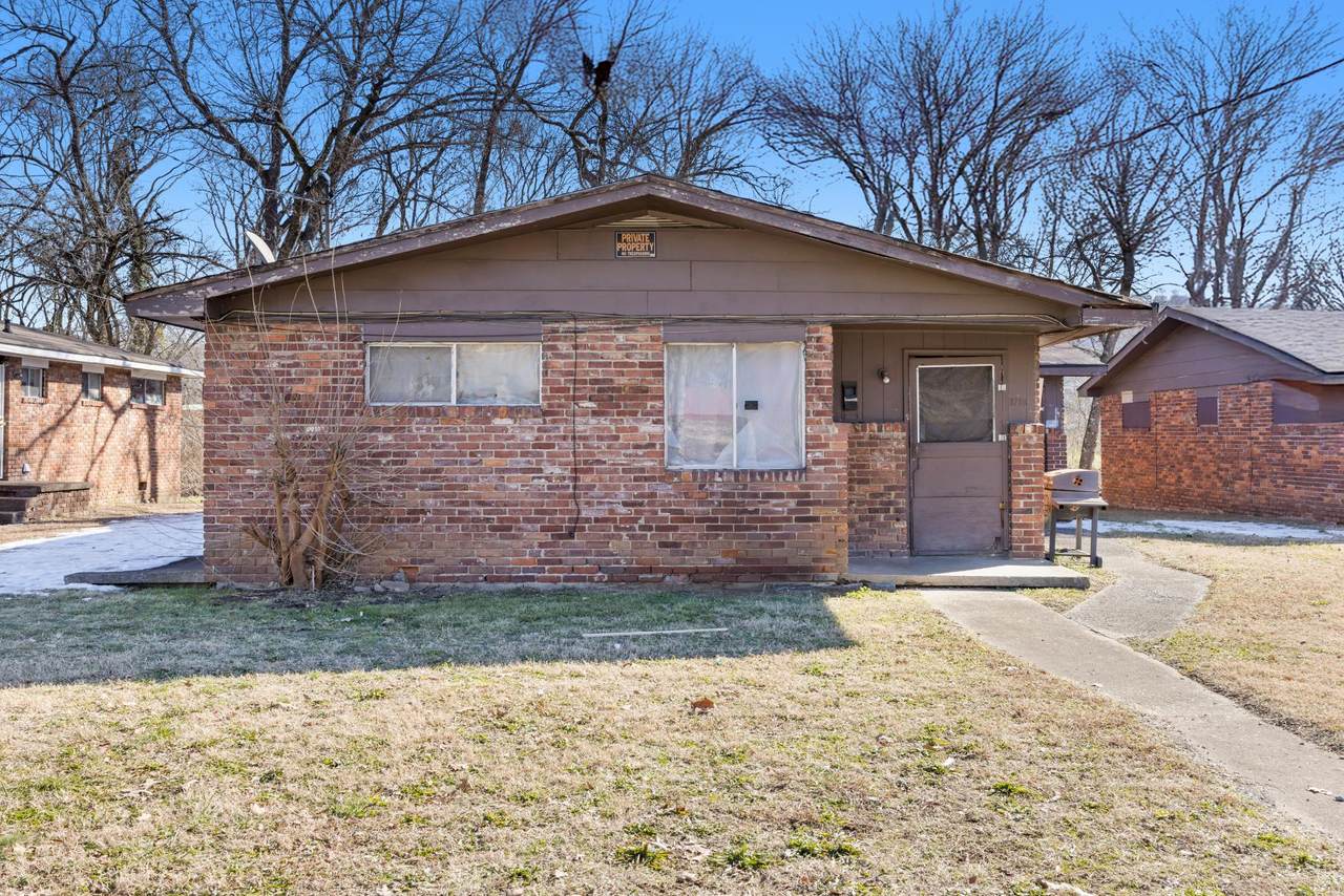 1716 Kelly Street - Photo 1