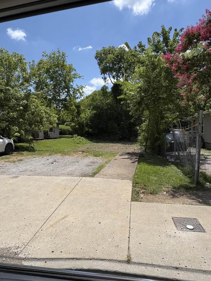 1802 Kelly Street - Photo 1