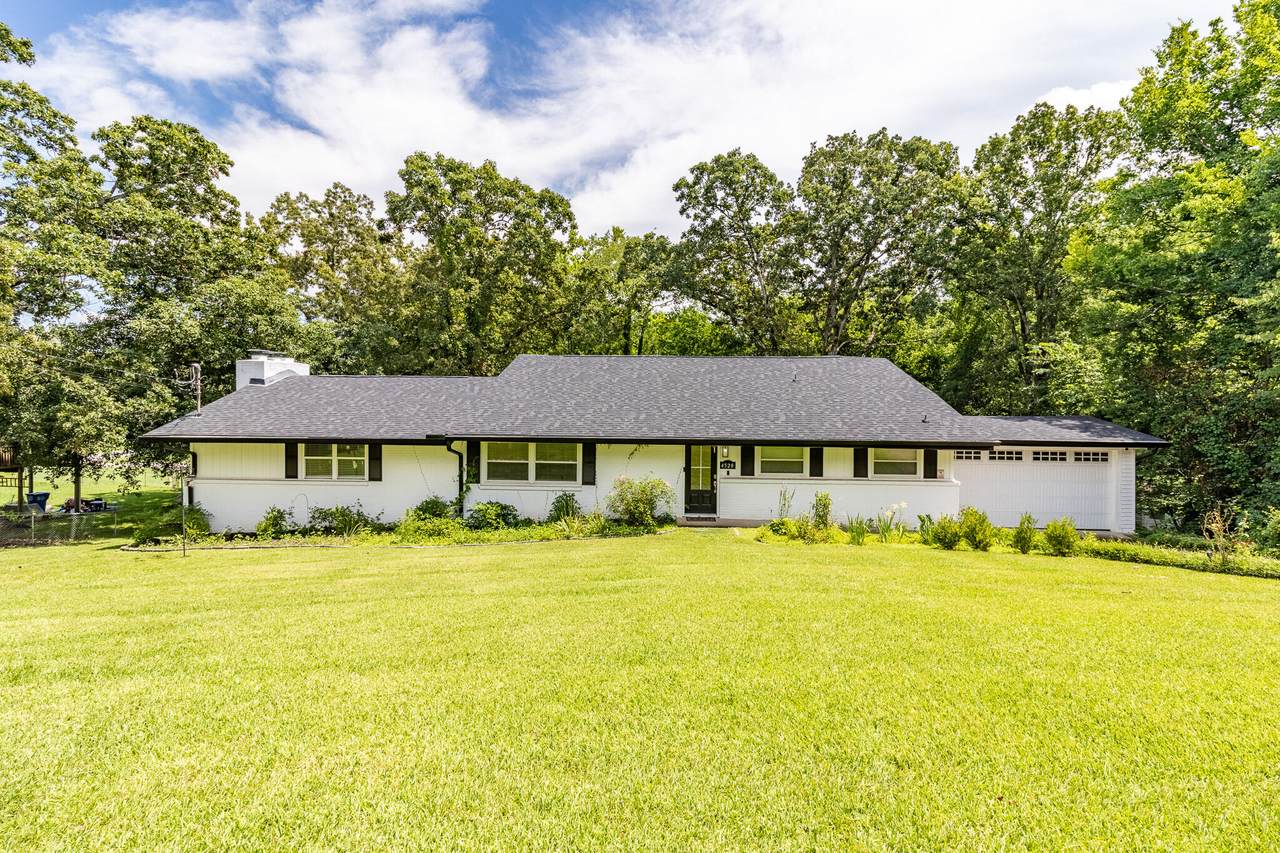 4520 Locksley Lane - Photo 1