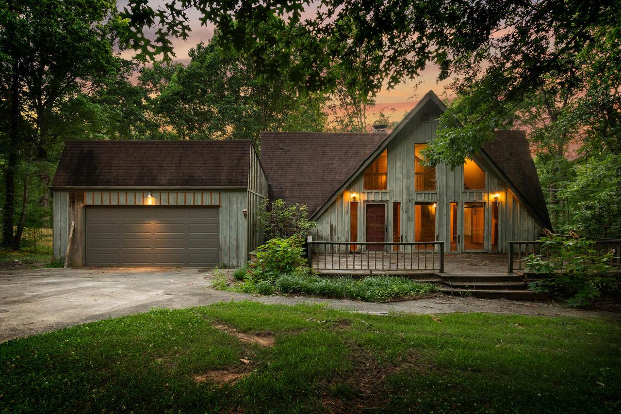 1811 Angel Lane - Photo 1