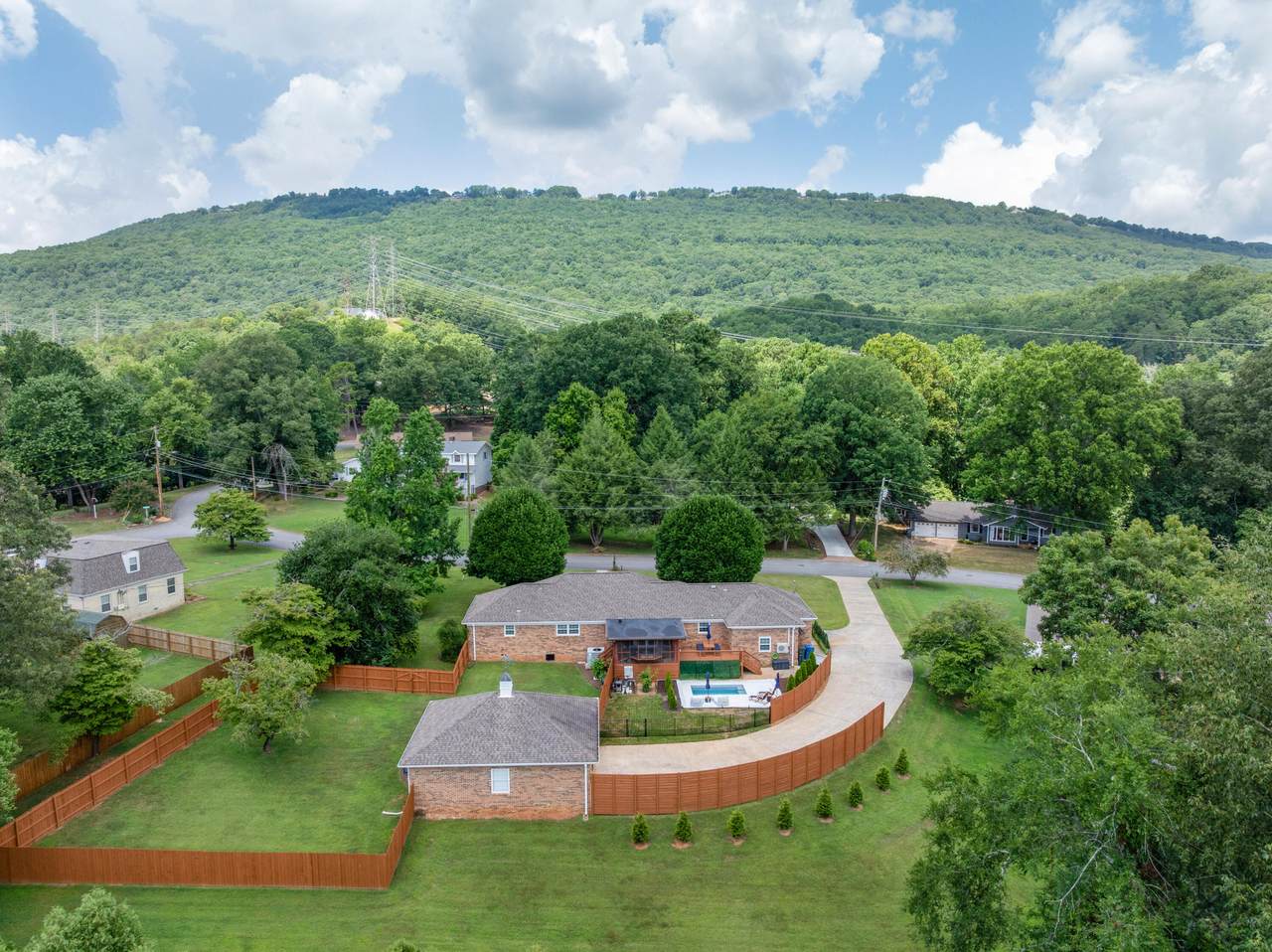 https://bt-photos.global.ssl.fastly.net/chattanooga/1280_boomver_1_1516666-2.jpg