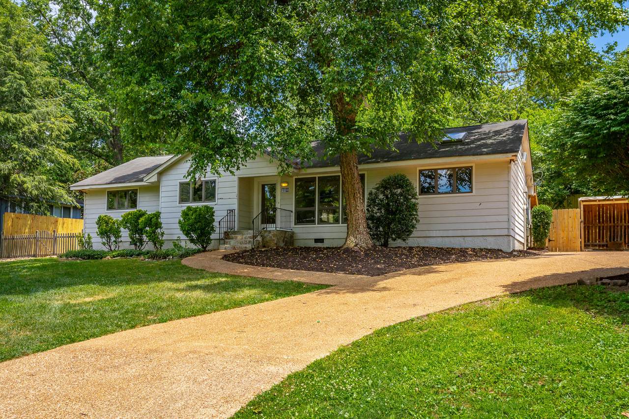 210 Dawn Street - Photo 1