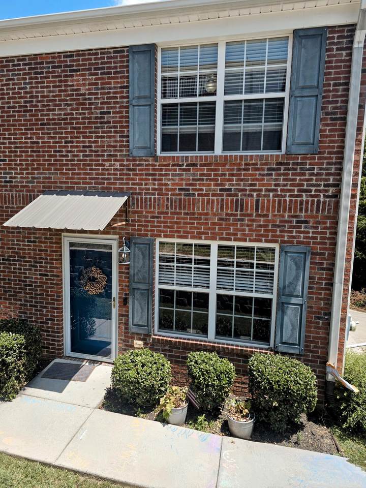 2452-2452 Executive Park Drive - Photo 1