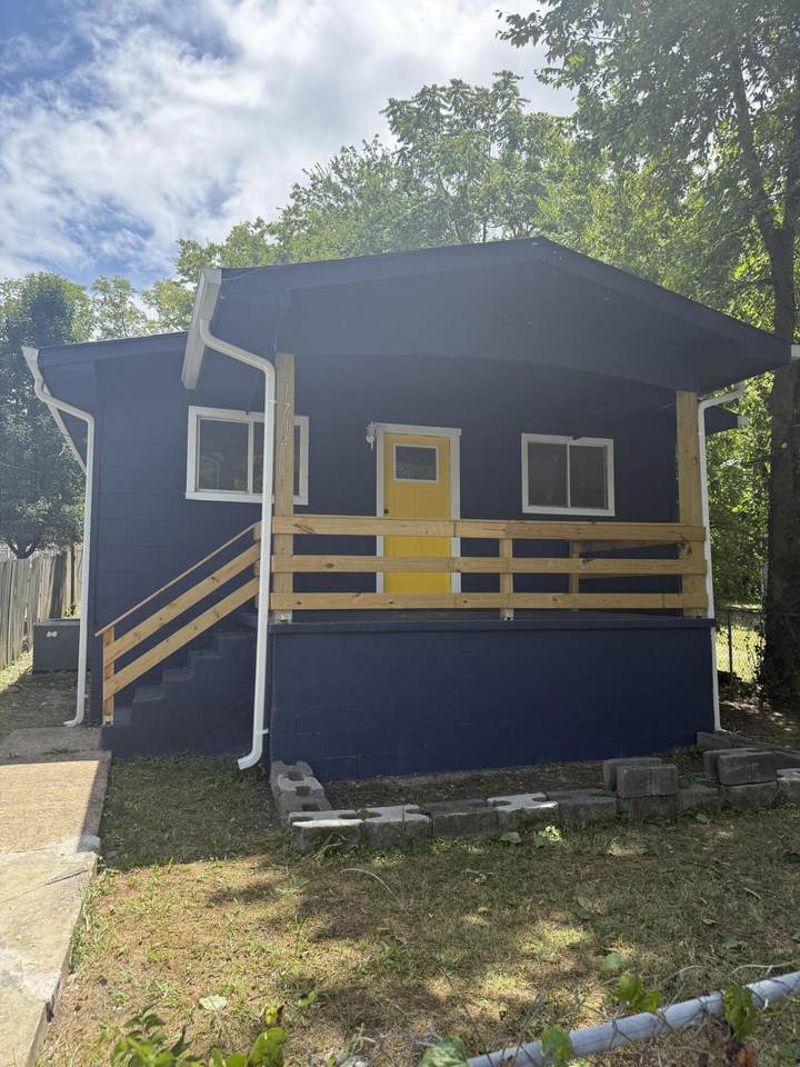 1714 Stanfiel Street - Photo 1