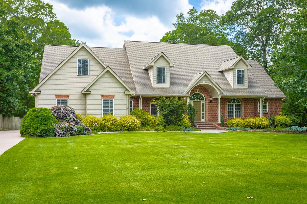 9009 Brow Lake Road - Photo 1