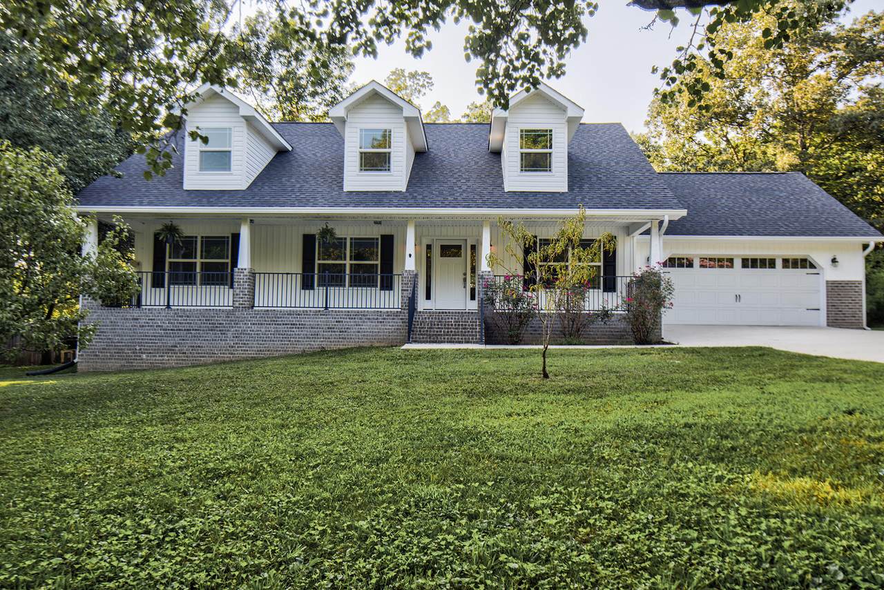 231 Lauren Lane - Photo 1