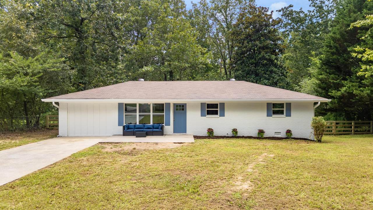 840 Forest Drive - Photo 1