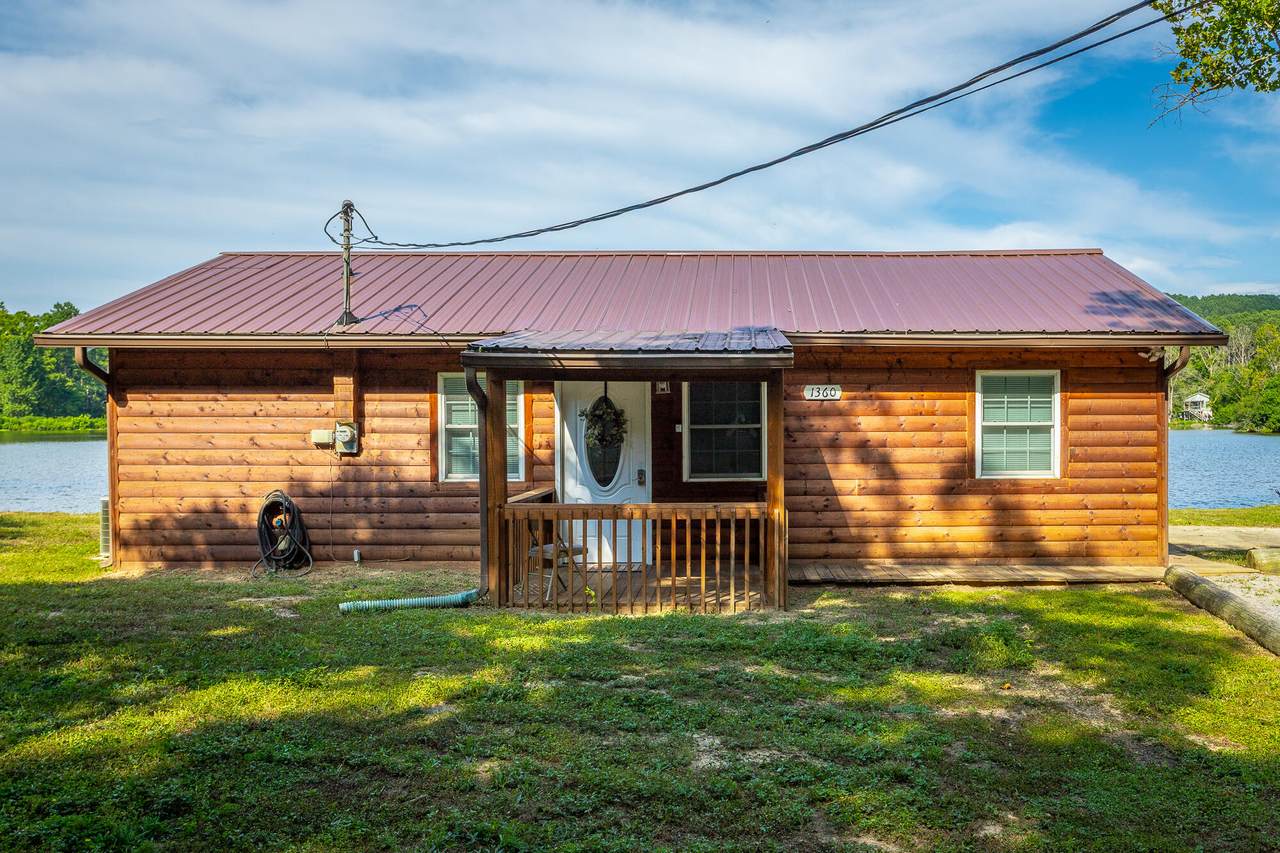 1360 Peggy Lane - Photo 1