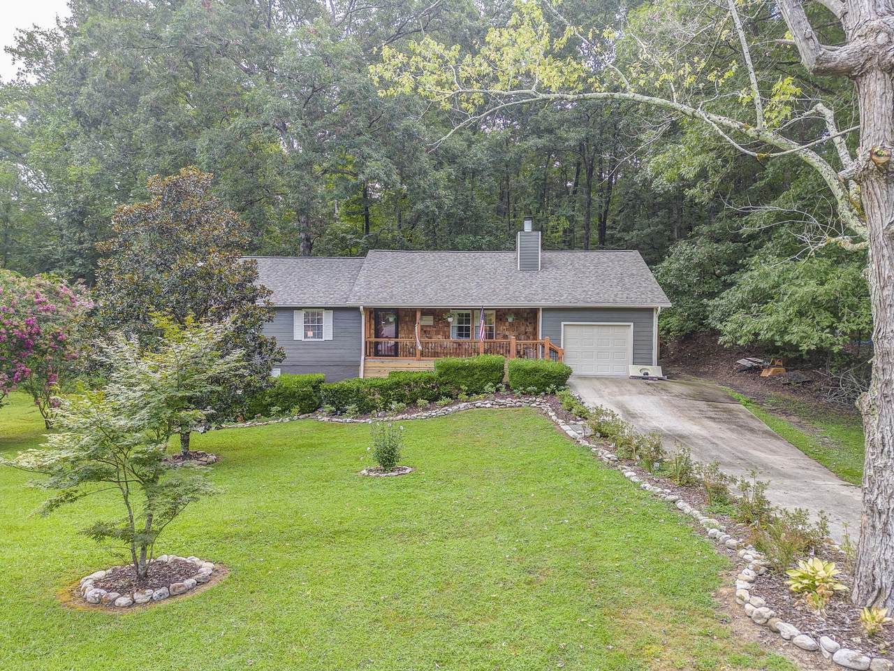 4424 Trailwood Drive - Photo 1