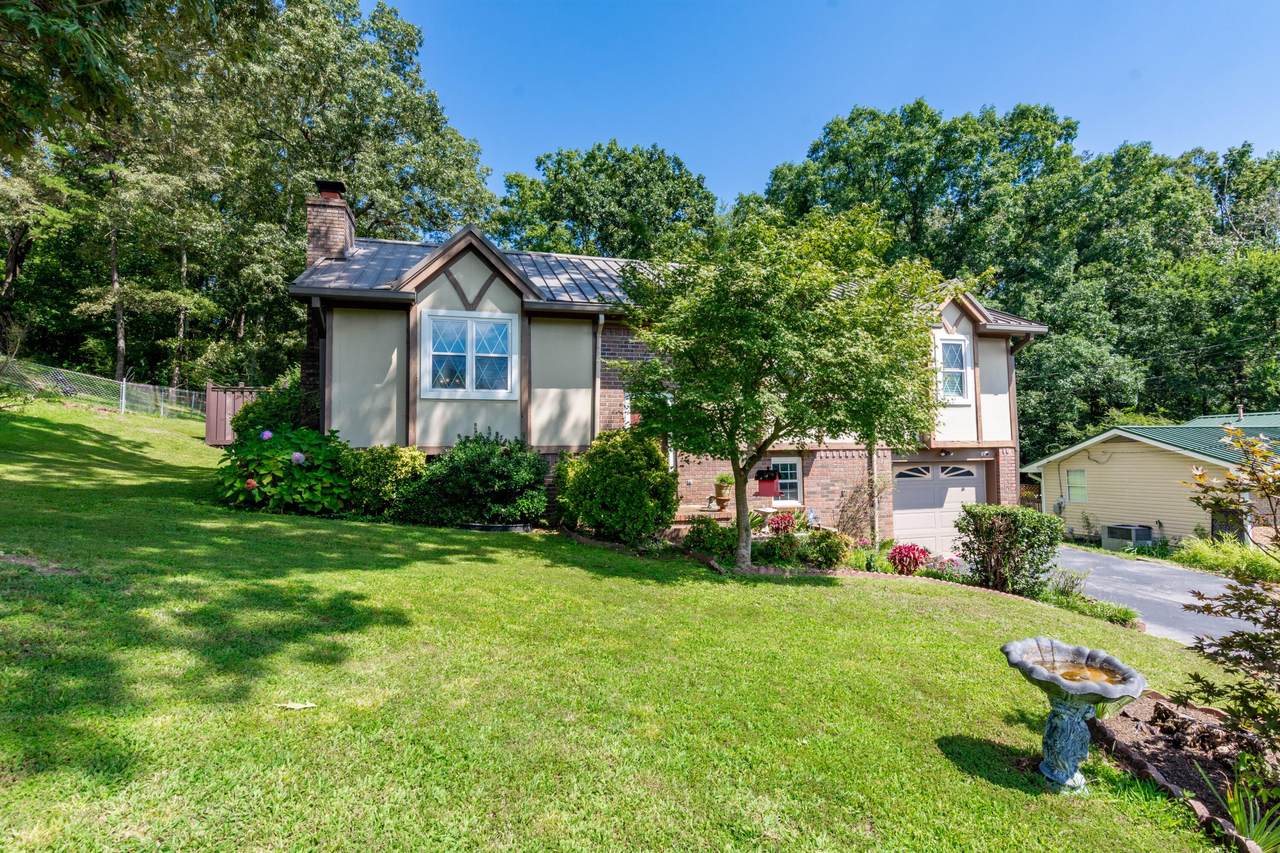 1013 Kenny Way - Photo 1