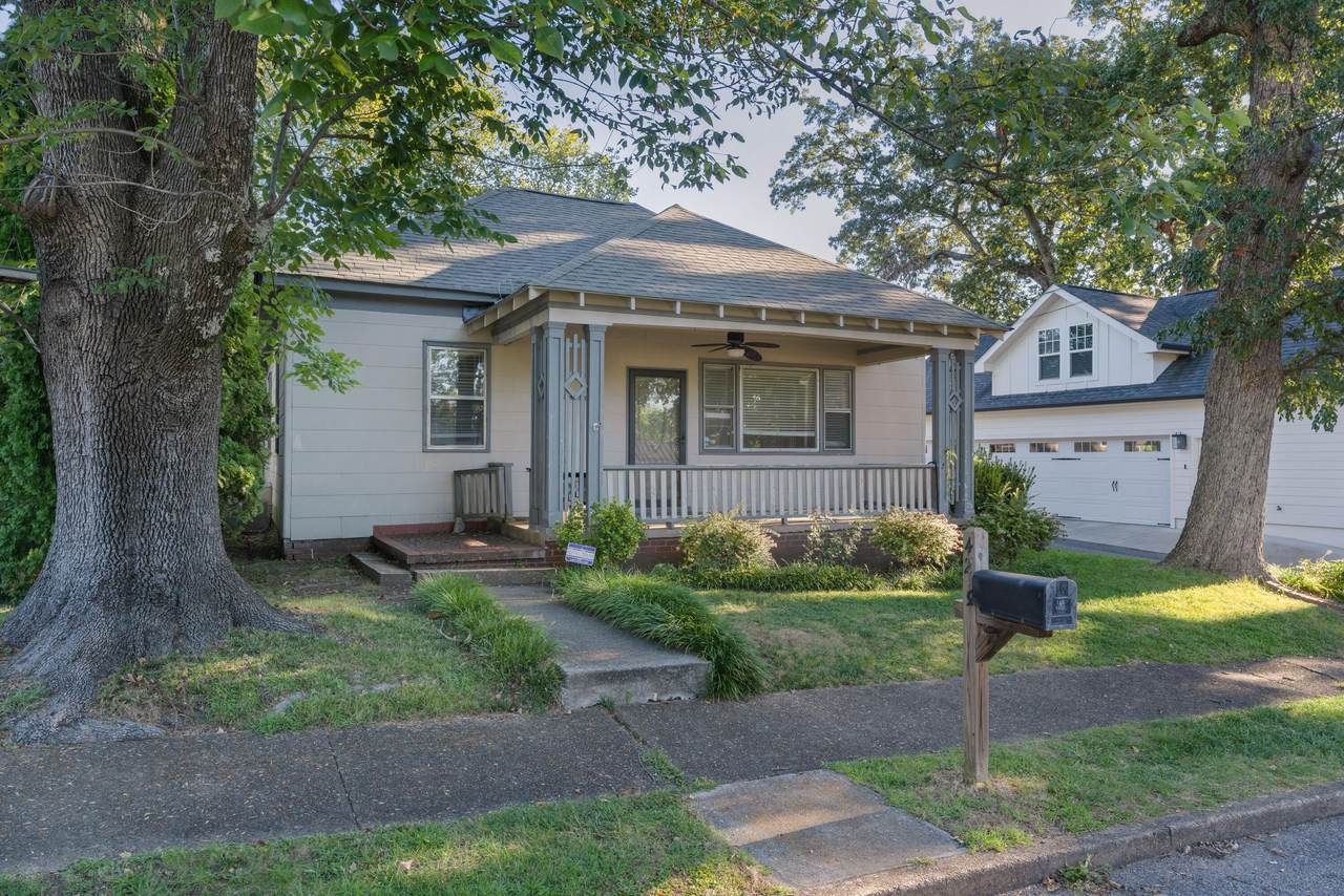 423 Money Tree Lane - Photo 1